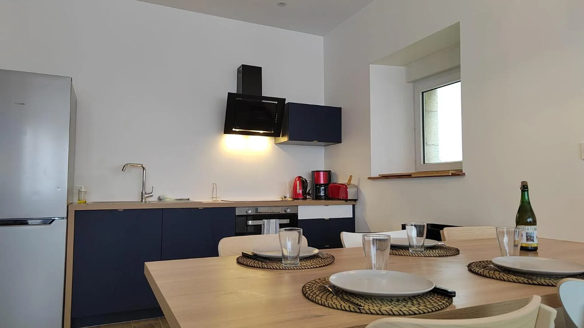 Coeur De Ville, Spacieux Appartement Rez De Jardin Paimpol 0*,