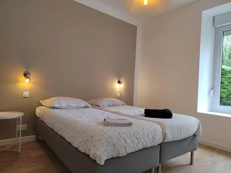 Coeur De Ville, Spacieux Appartement Rez De Jardin Paimpol